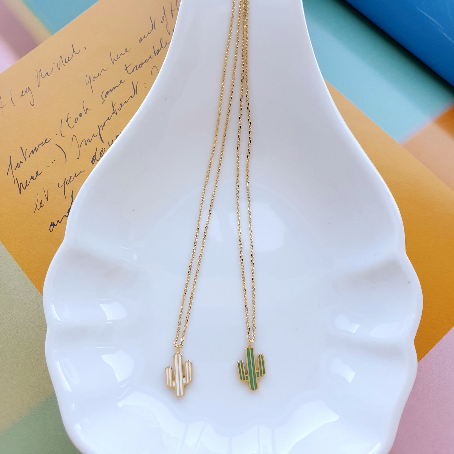 Cactus Green White Gold Pendant Necklace