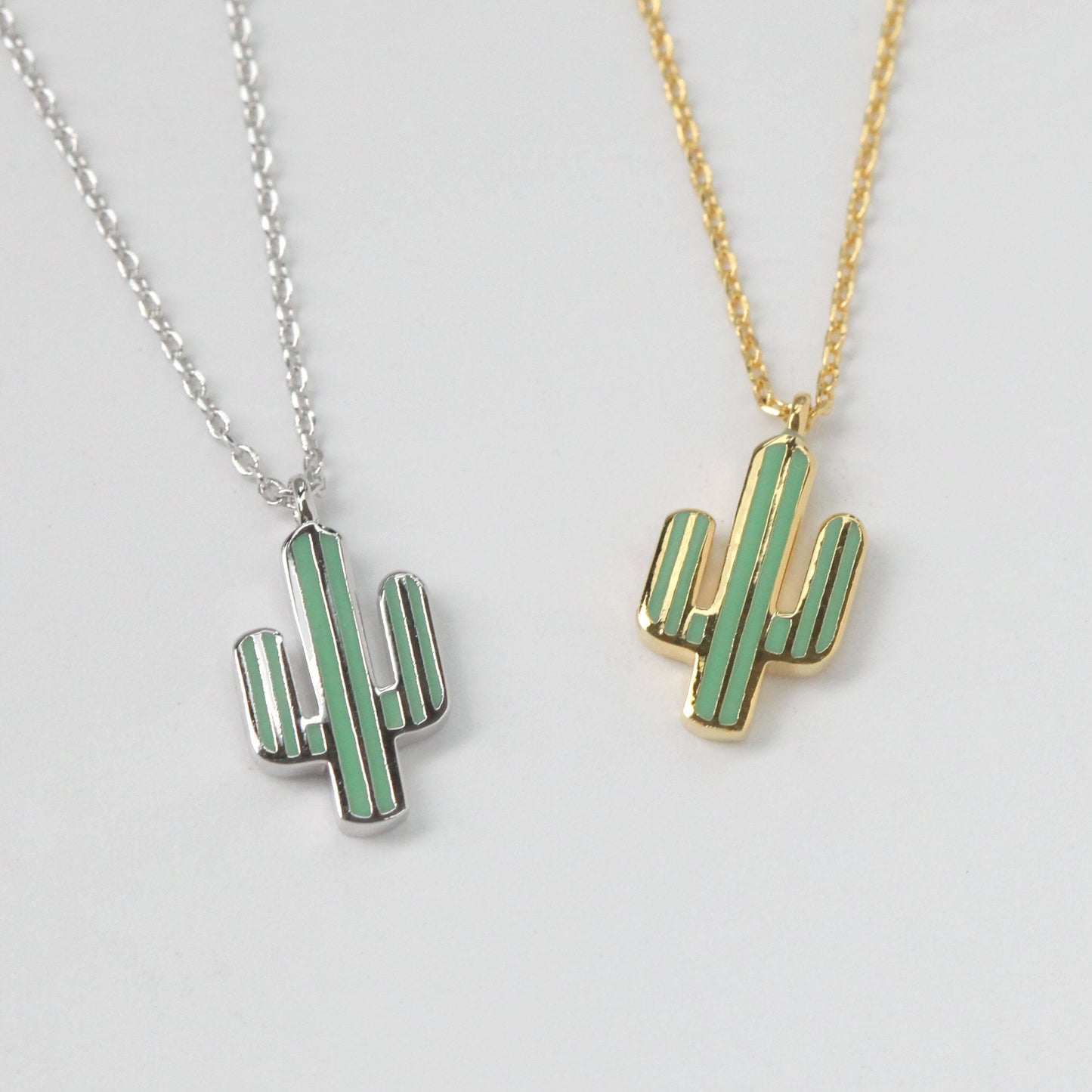 Cactus Green White Gold Pendant Necklace
