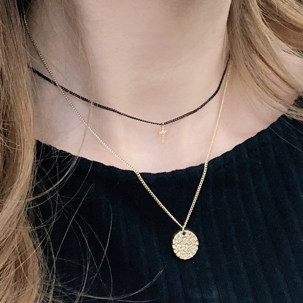 Medallion Coin Disc Charm Vine Chain Necklace