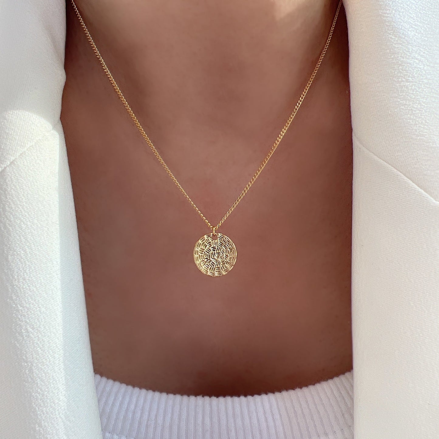 Medallion Coin Disc Charm Vine Chain Necklace