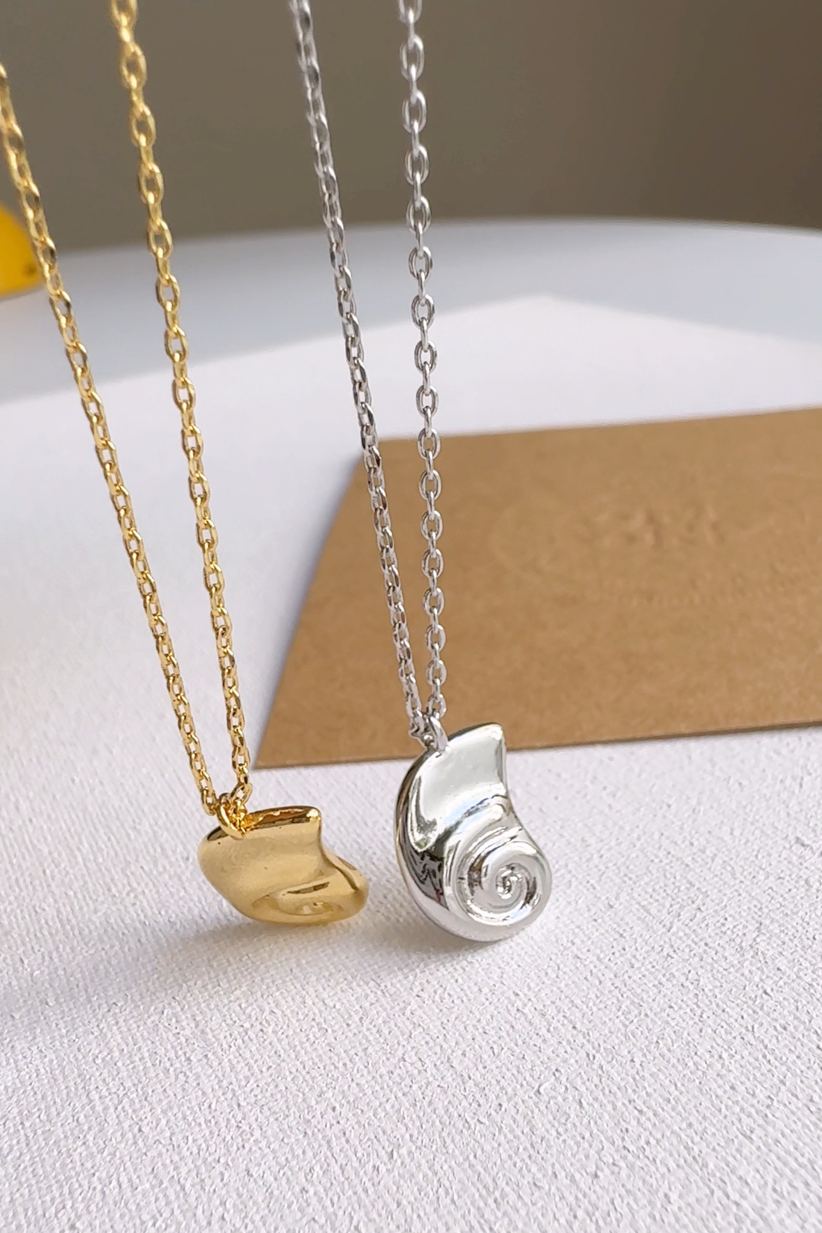Seashell Pendant Necklace
