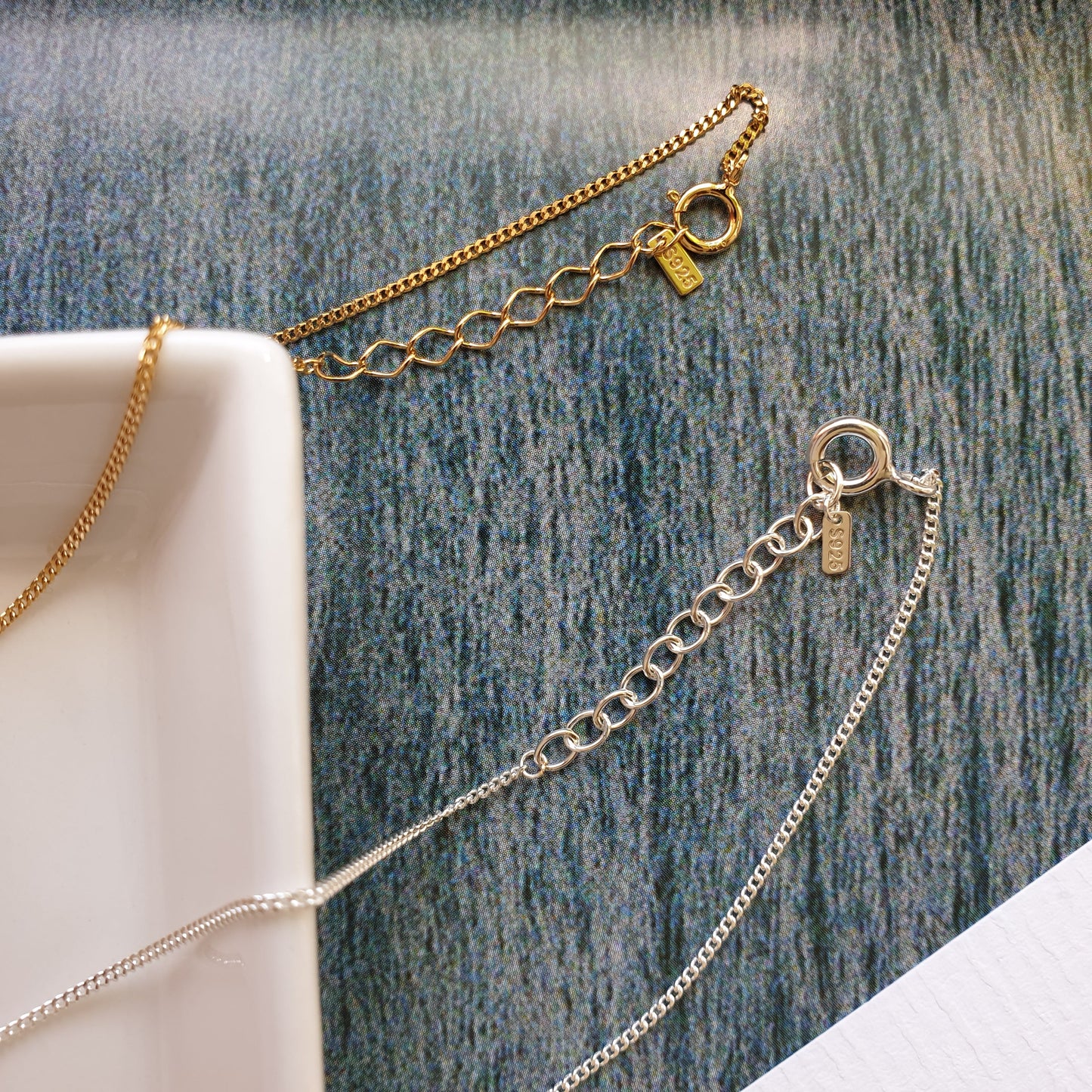 Lariat Y Tiny Ball Connected Necklace