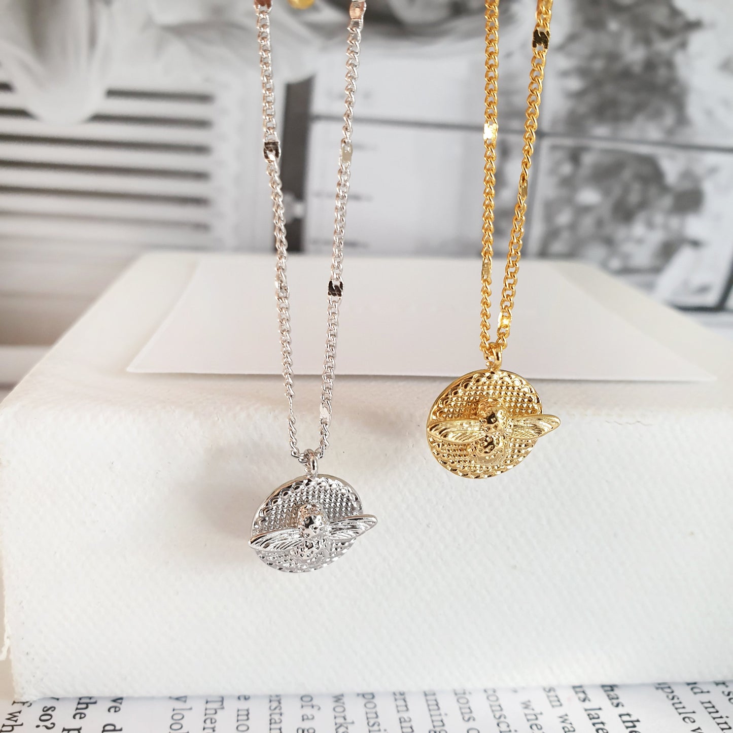 Bee Disc Pendant Necklace with Flat Curved Chain