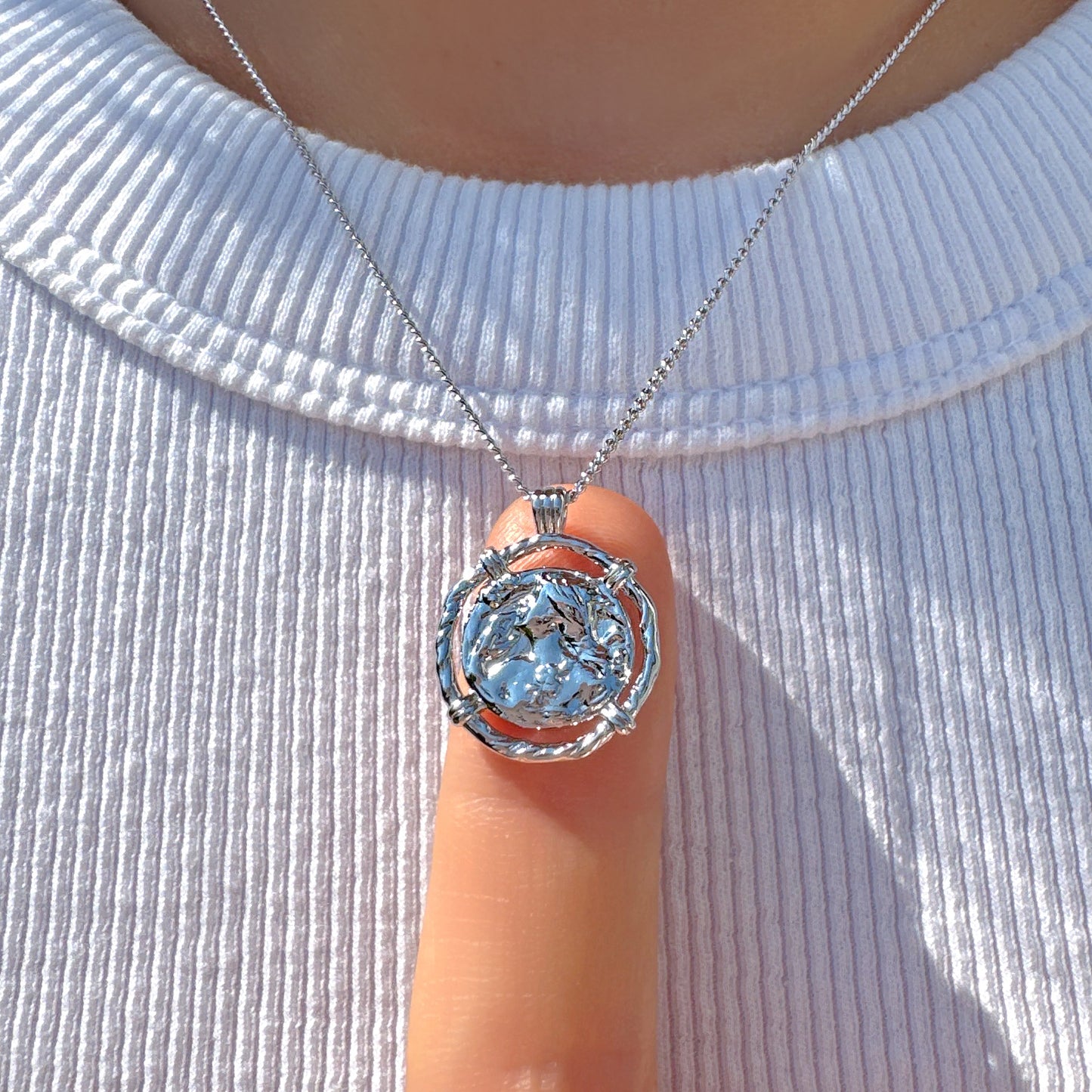 Hammered Medallion Pendant Necklace