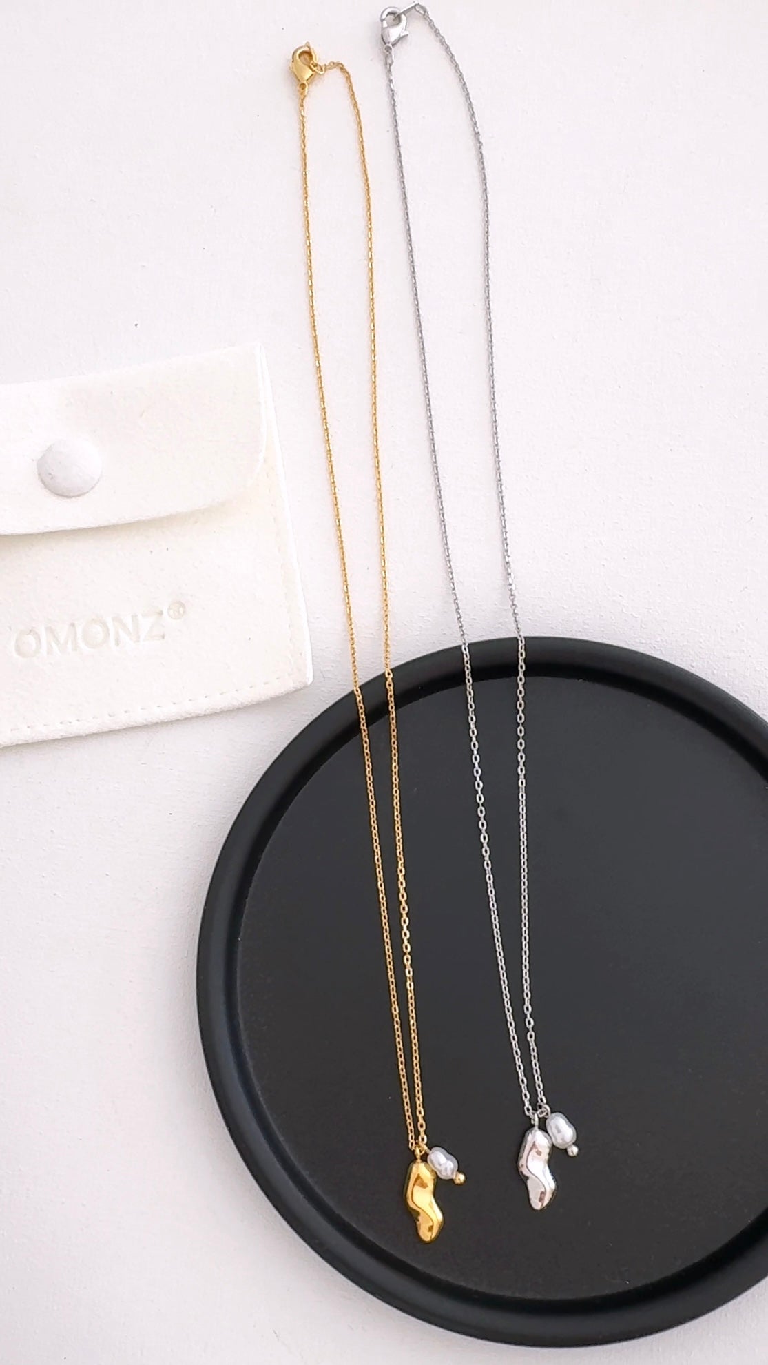 Kidney Bean with Tiny Pearl Necklace