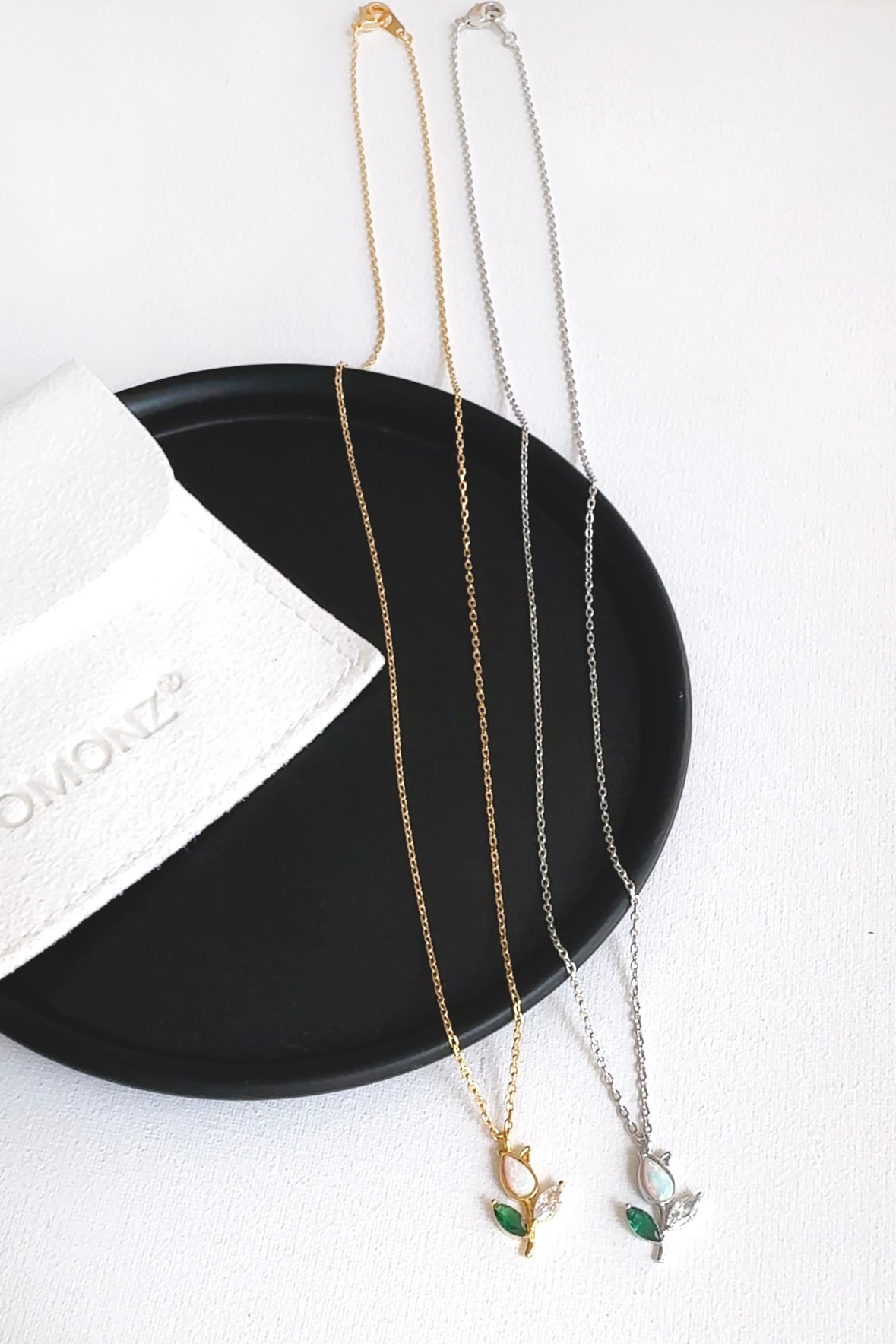 Tulip Opal Stone Green Leaf Necklace