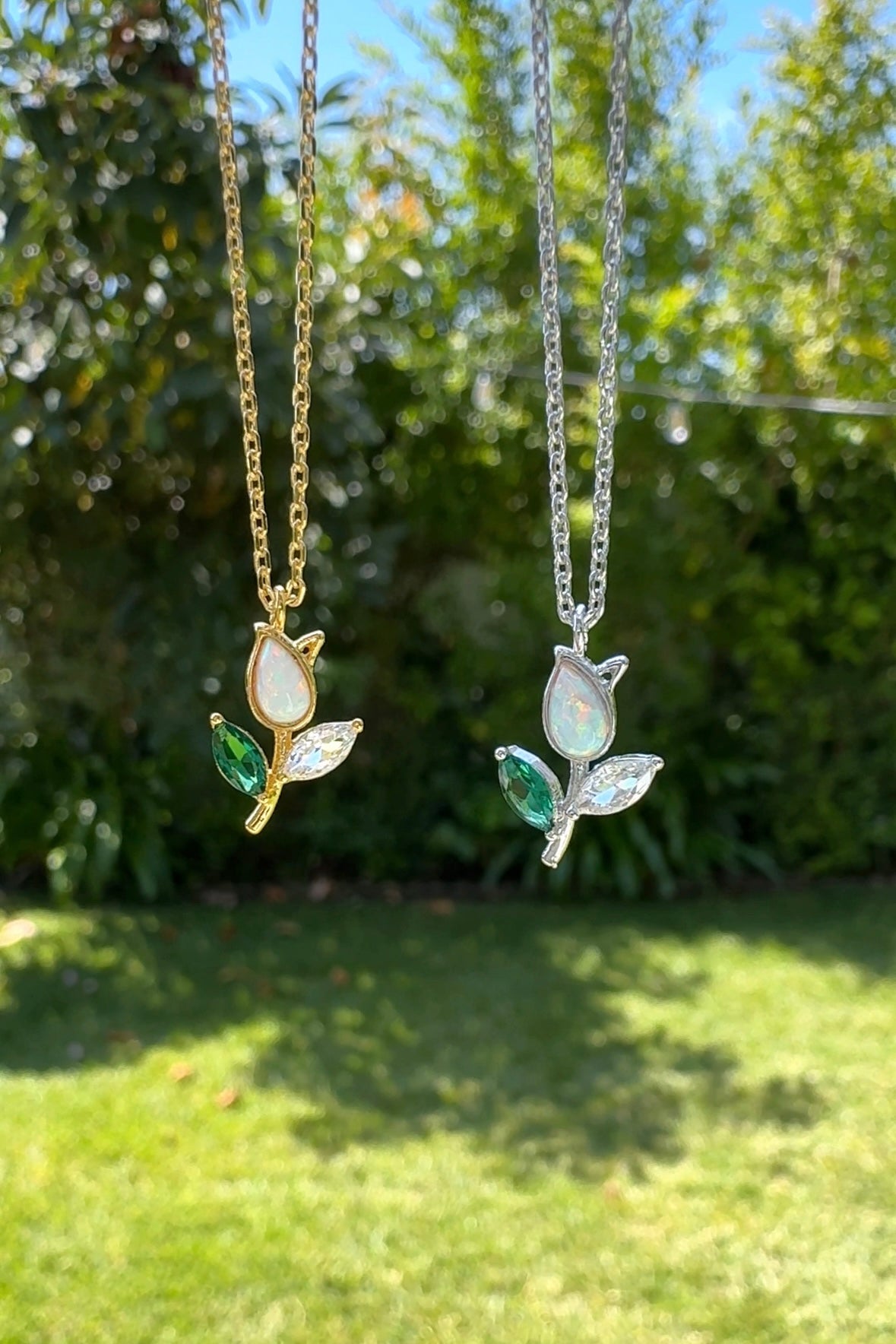Tulip Opal Stone Green Leaf Necklace