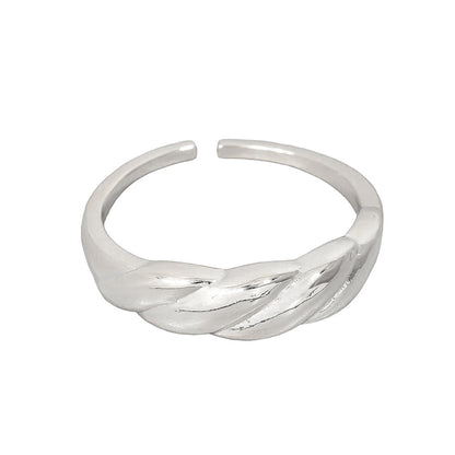 Croissant Bold Twist Adjustable Open Ring