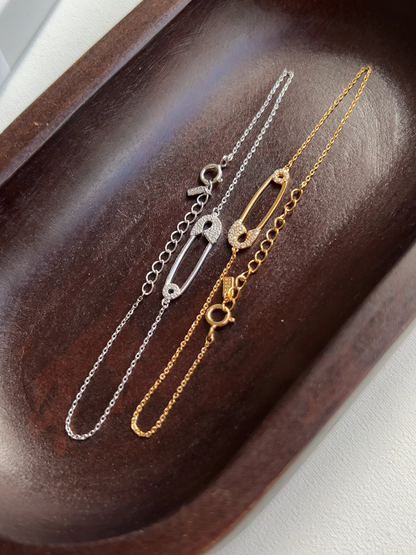 Safety Pin Cubic Zirconia CZ Charm Solid Silver Bracelet