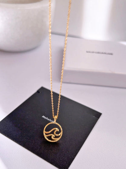 Ocean Wave Hollow Disc Coin Necklace