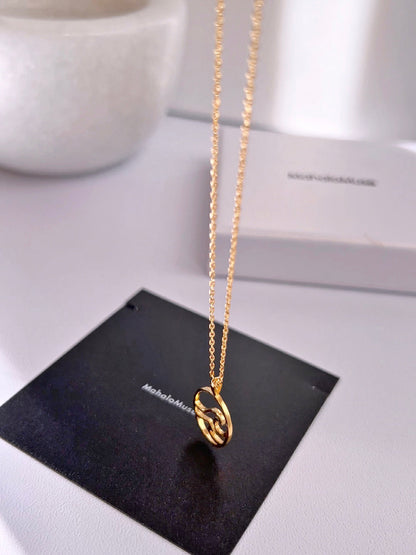 Ocean Wave Hollow Disc Coin Necklace