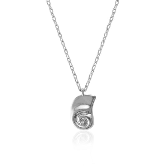 Seashell Pendant Necklace