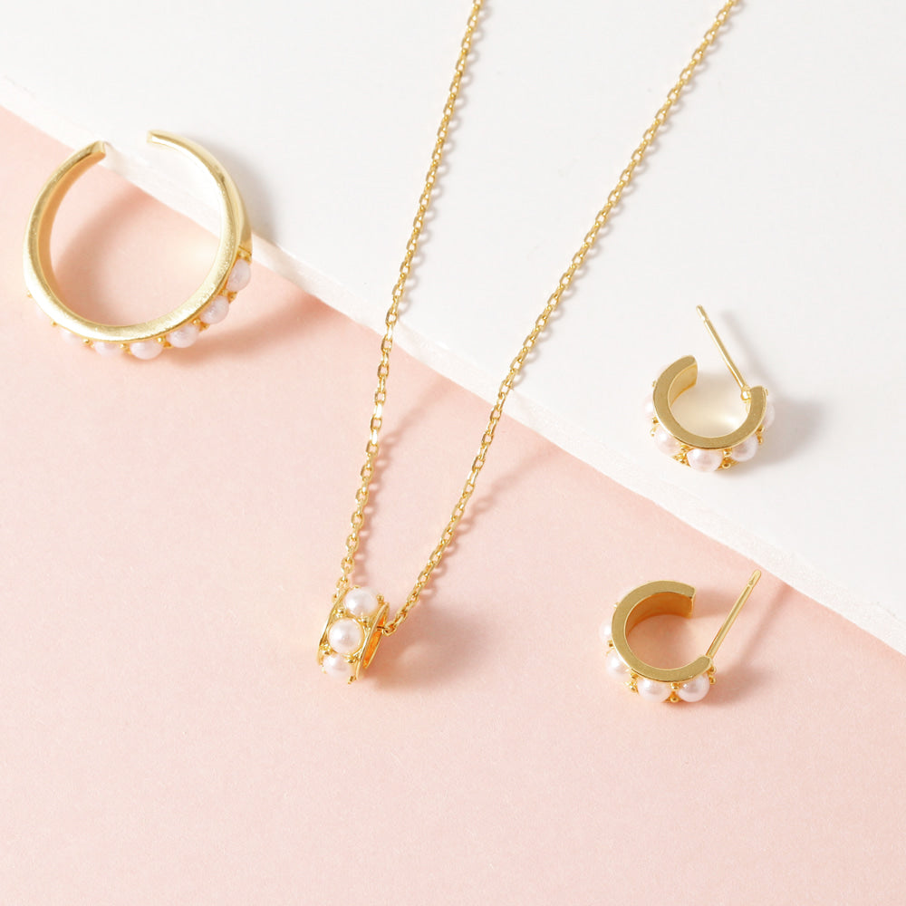 Pearl Cylinder Pendant Necklace