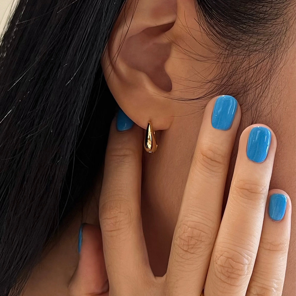 Oval Bold Medium Hoops Earrings