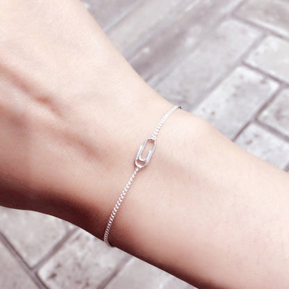 Paperclip Pendant Flat Vine Curb Chain Bracelet