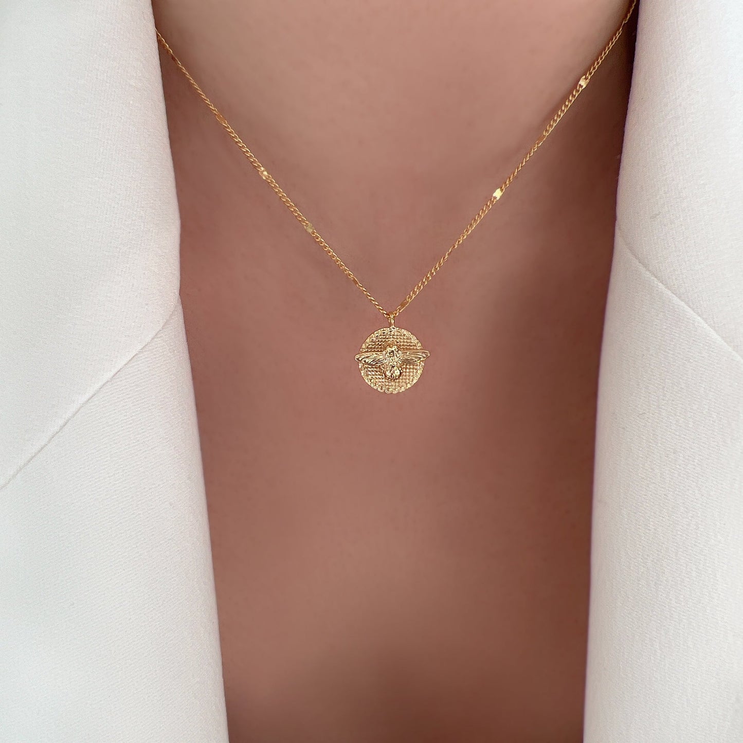 Bee Disc Pendant Necklace with Flat Curved Chain