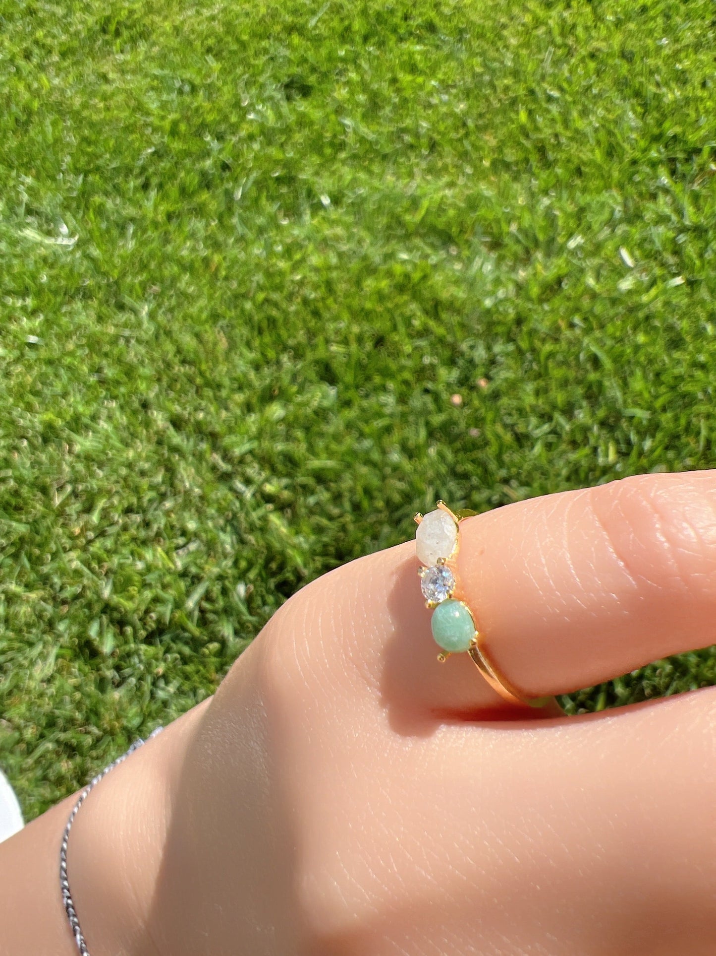 Opal Gemstone Green 3 Stud Ring
